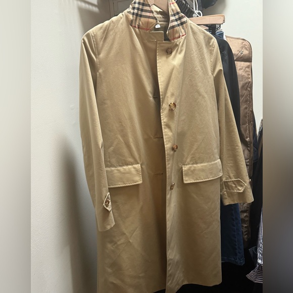 Burberry Jackets & Blazers - Burberry Women’s Farringdon Car Coat In Honey